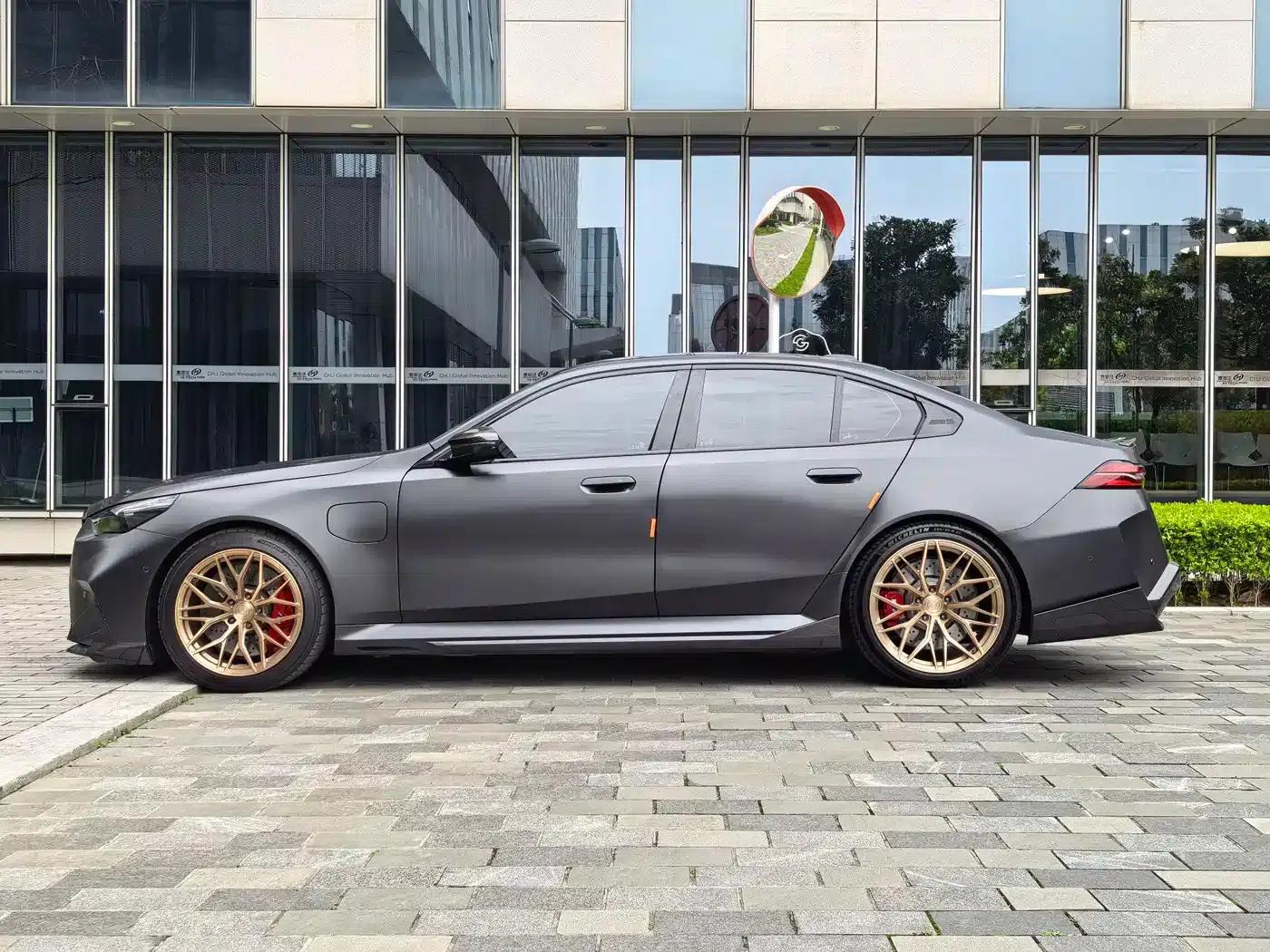 BMW M5 PHEV 2025 M5 — миниатюра 6