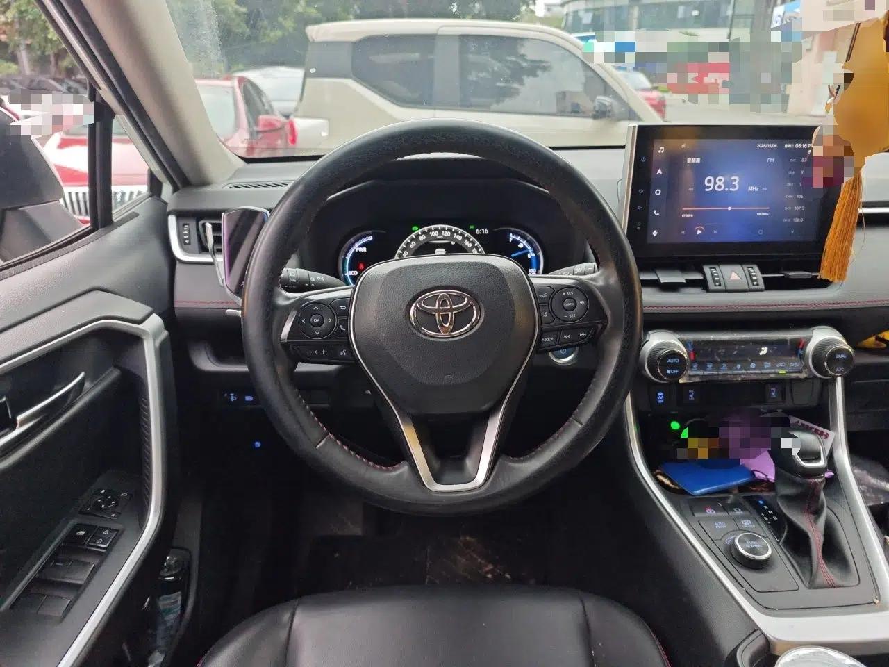Toyota RAV4 Rongfang Plug-in Hybrid 2021 2.5L Two-Wheel Drive Elite Pro — миниатюра 11