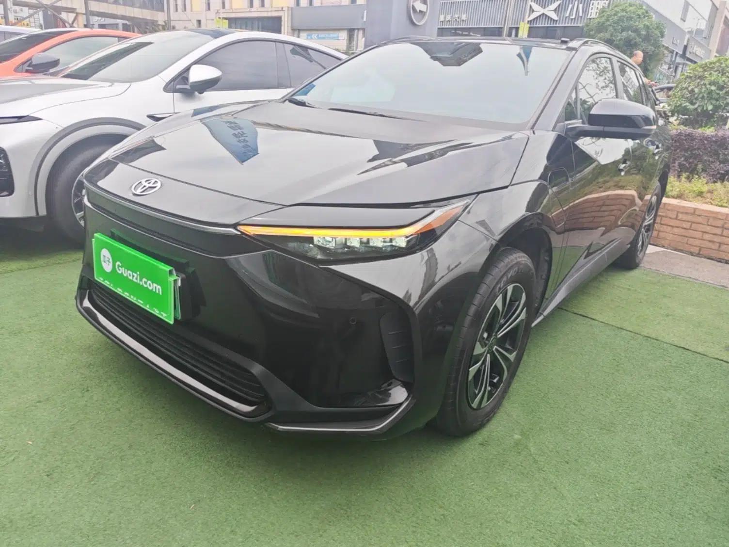 Toyota GAC bZ4X 2022 Long-Range Pro — миниатюра 1