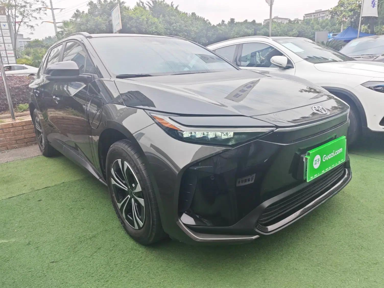 Toyota GAC bZ4X 2022 Long-Range Pro — миниатюра 3
