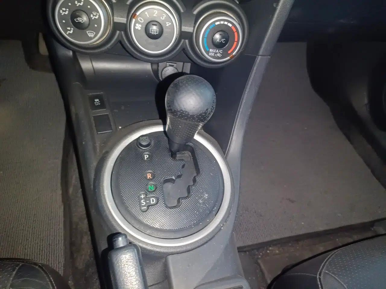 Toyota Zelas 2011 2.5L Luxury Edition — миниатюра 15