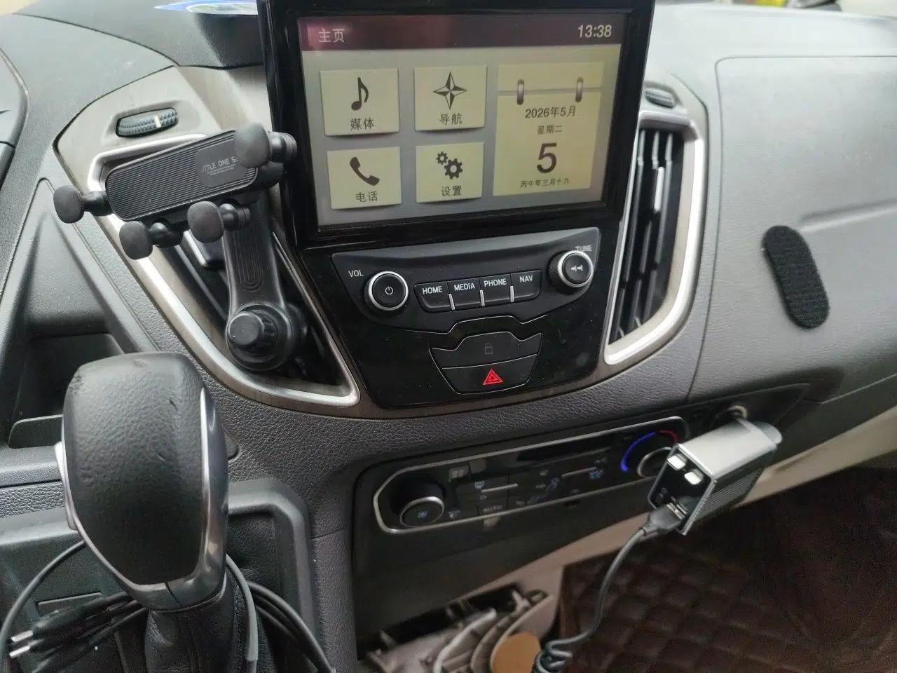 Ford Tourneo Custom 2017 2.0T Automatic Business Class Version — миниатюра 14