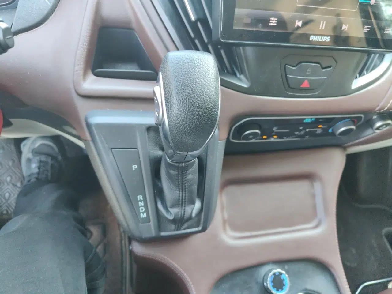 Ford Tourneo Custom 2020 2.0T Automatic Elite Version China VI Standard — миниатюра 15