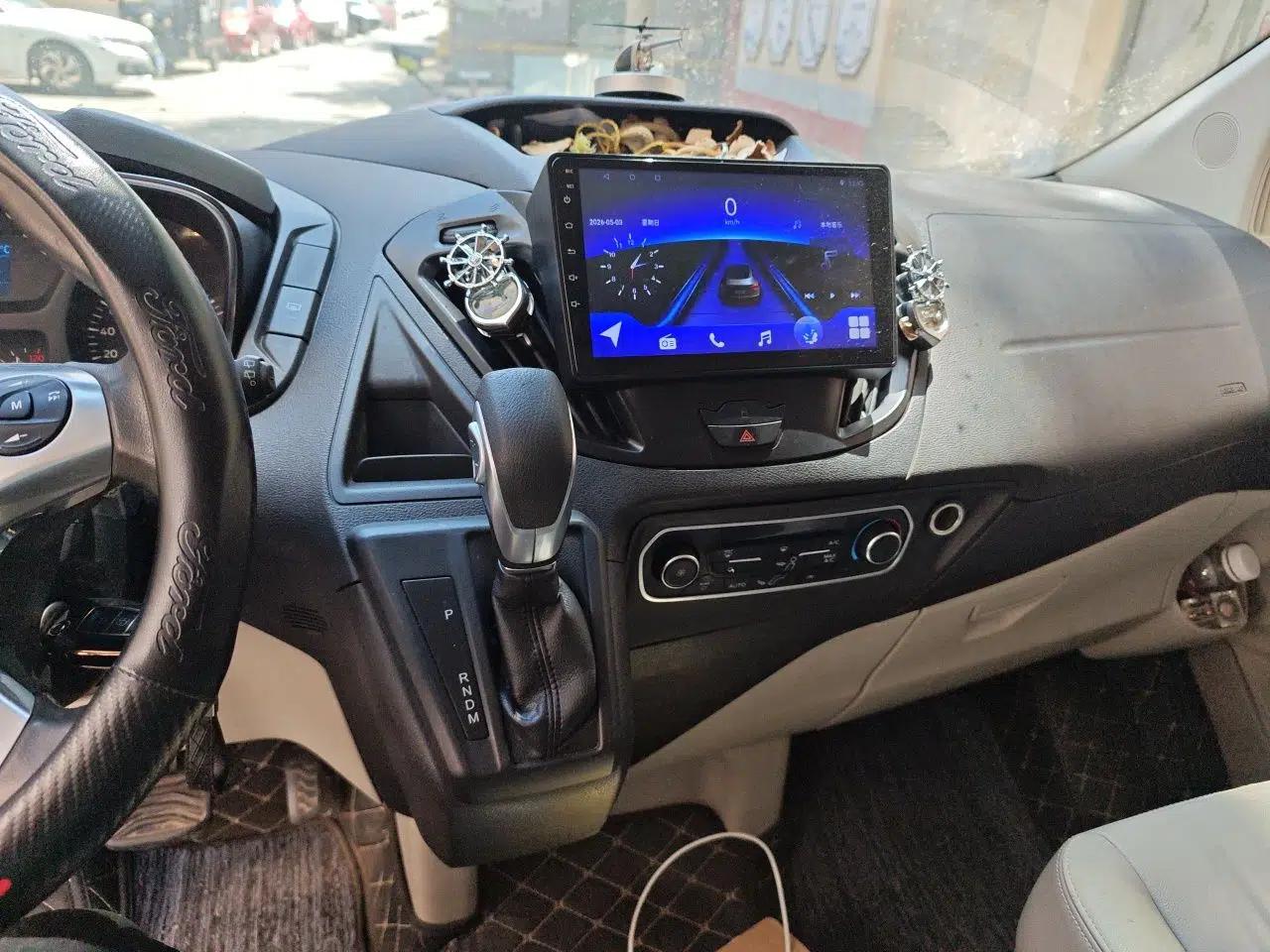 Ford Tourneo Custom 2017 2.0T Automatic Elite Version — миниатюра 14