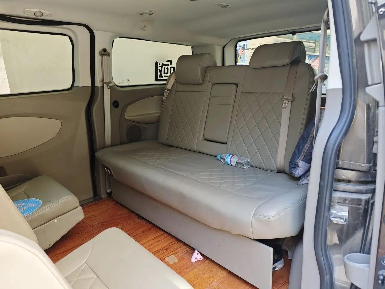 Ford Tourneo Custom 2017 2.0T Automatic Elite Version — миниатюра 18