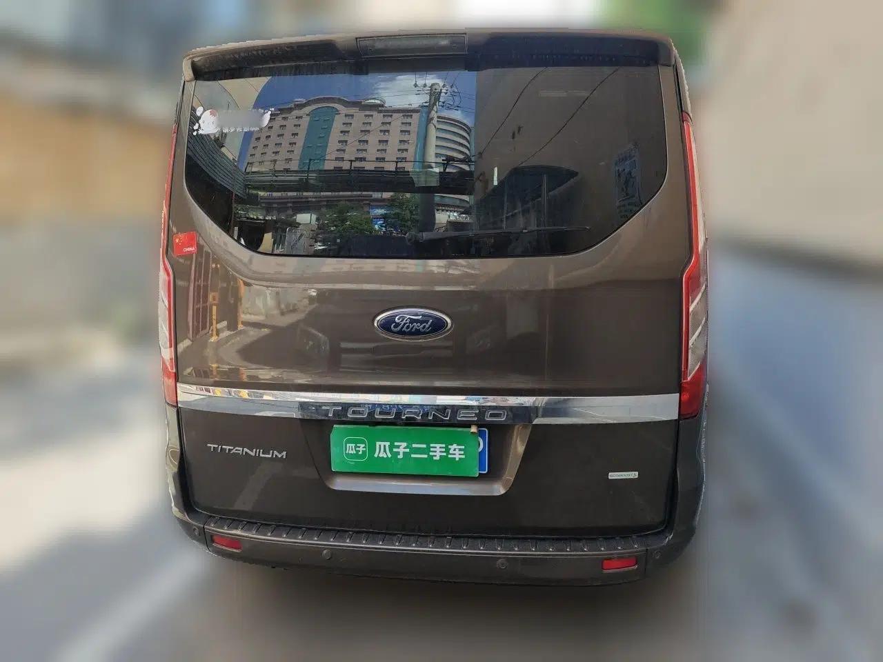 Ford Tourneo Custom 2017 2.0T Automatic Elite Version — миниатюра 5