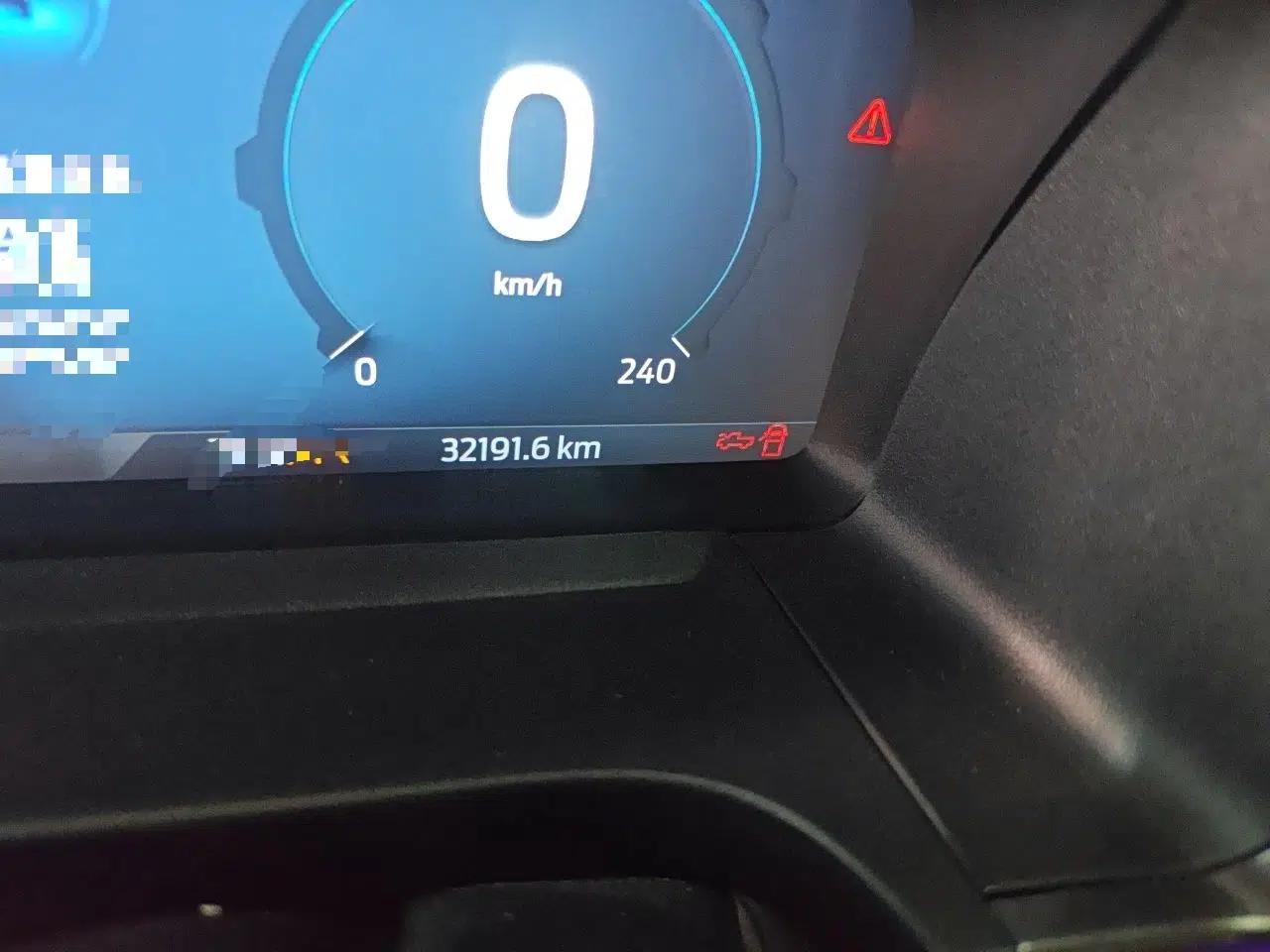 Ford Ranger 2023 Wild Terrain 4x4 Automatic Version Gasoline — миниатюра 13