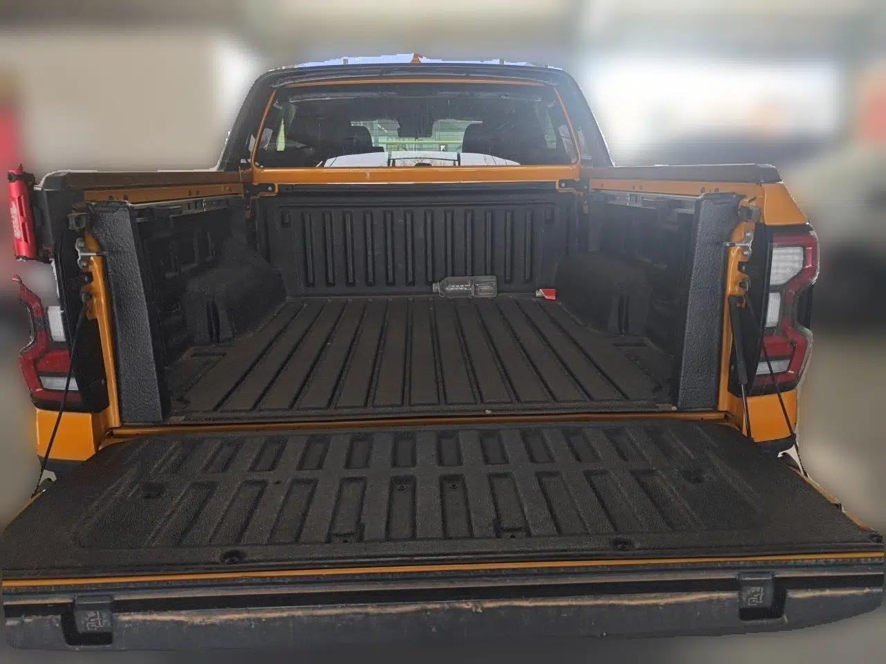 Ford Ranger 2023 Wild Terrain 4x4 Automatic Version Gasoline — миниатюра 20