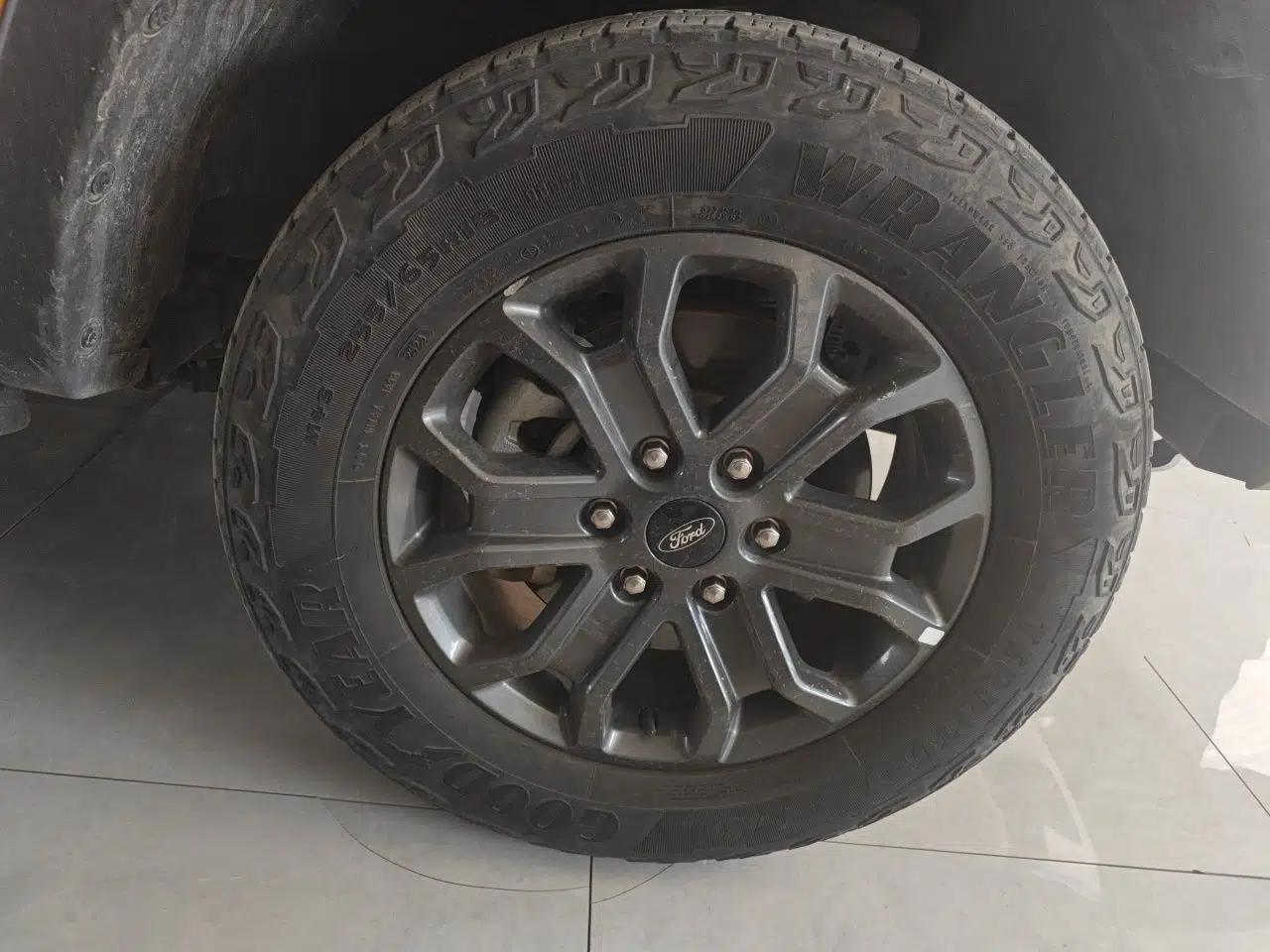 Ford Ranger 2023 Wild Terrain 4x4 Automatic Version Gasoline — миниатюра 8