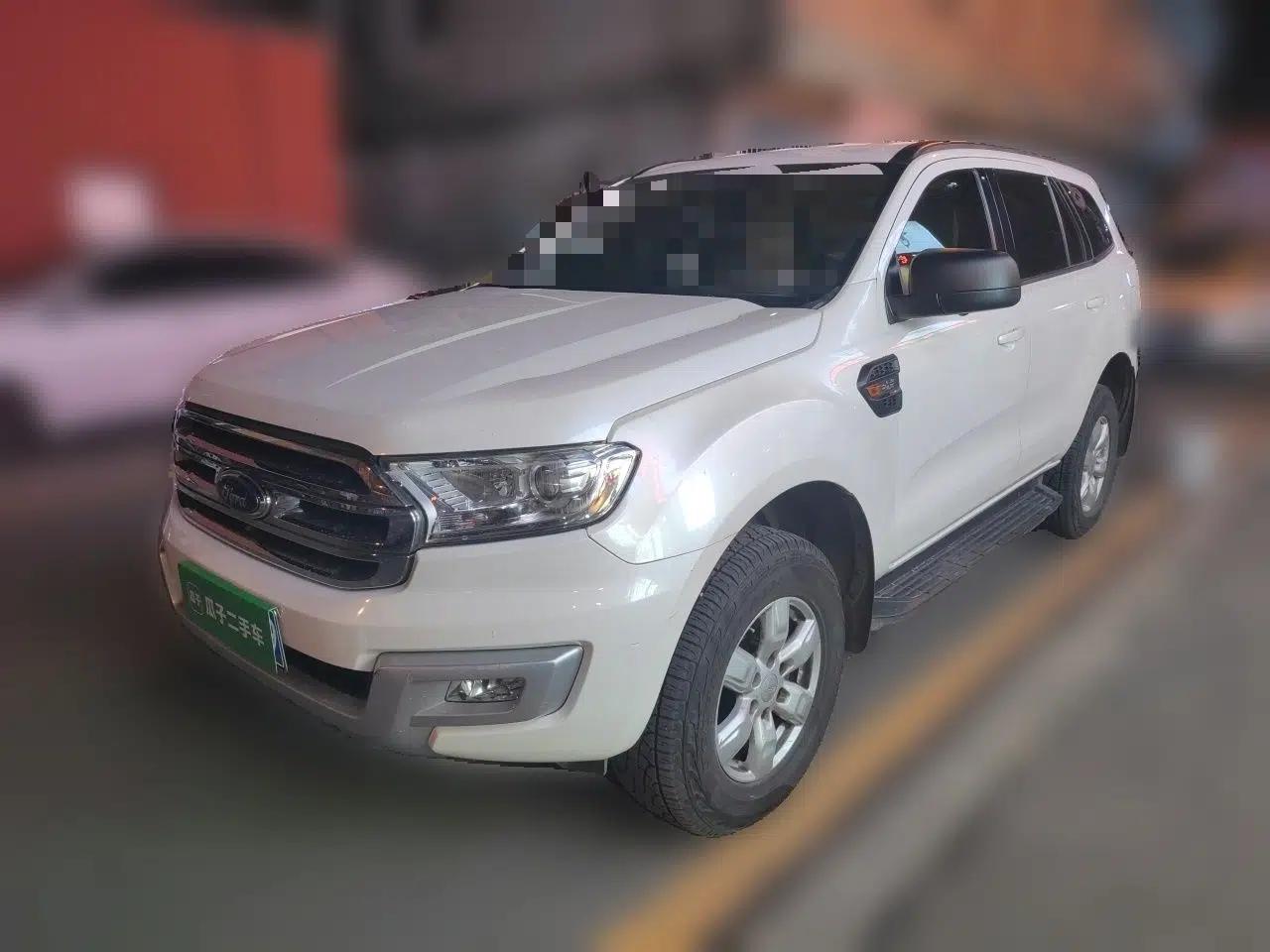 Ford Everest 2016 2.0T Gasoline Automatic 4x4 Elite Edition — миниатюра 1