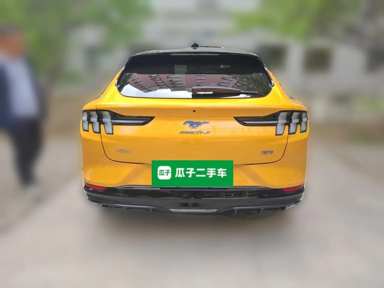 Ford Mustang Mach-E 2024 GT Model — миниатюра 5