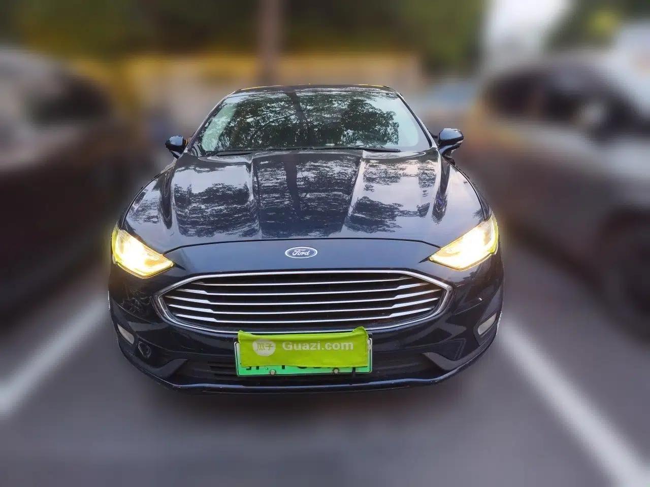 Ford Mondeo New Energy 2018 2.0 PHEV ZhiShang Trim — миниатюра 2