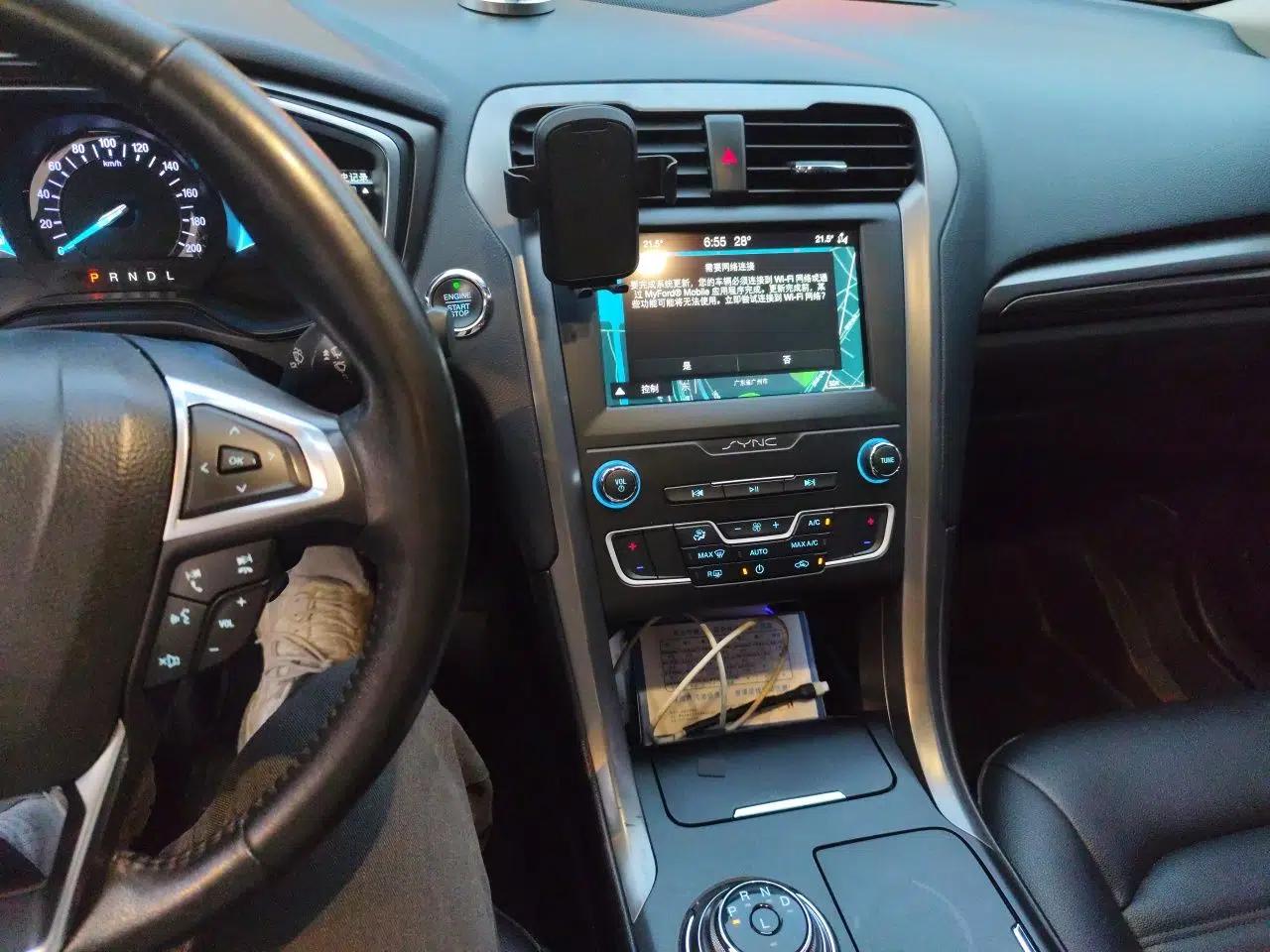 Ford Mondeo New Energy 2018 2.0 PHEV ZhiShang Trim — миниатюра 14