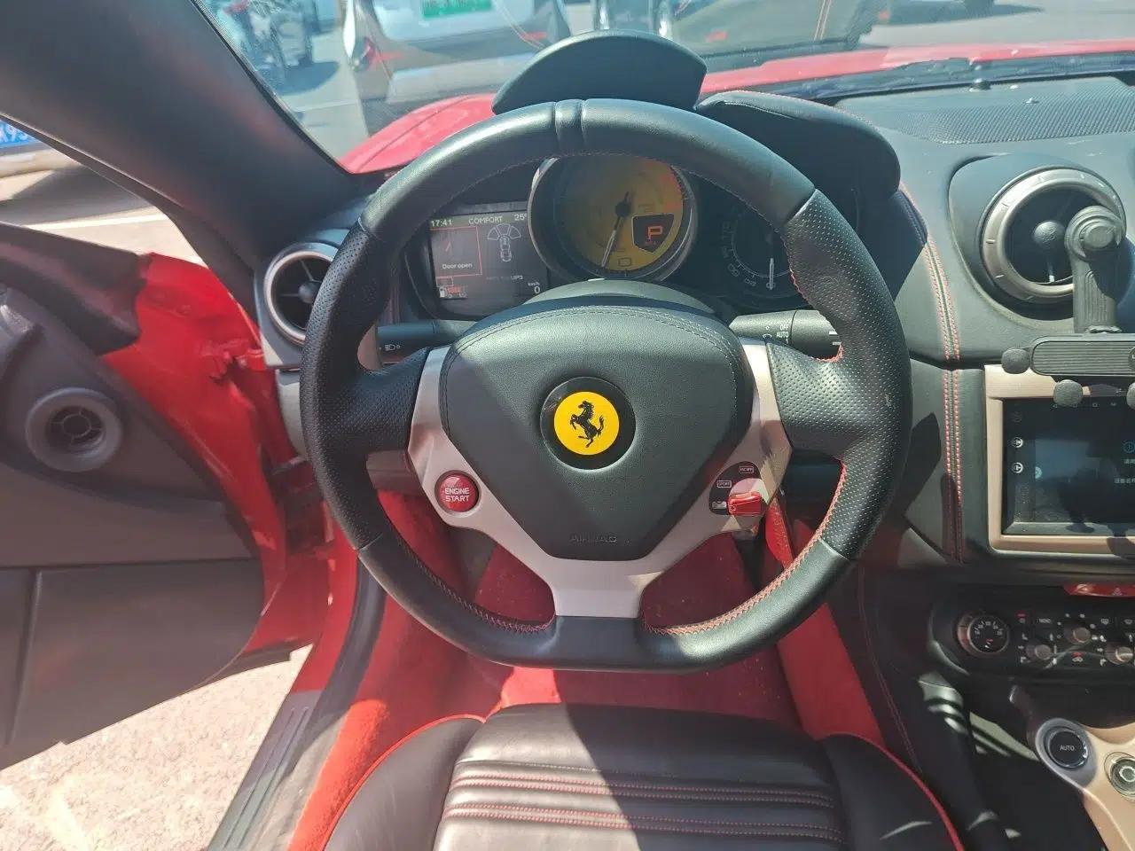 Ferrari California T 2012 4.3L Standard Edition — миниатюра 11