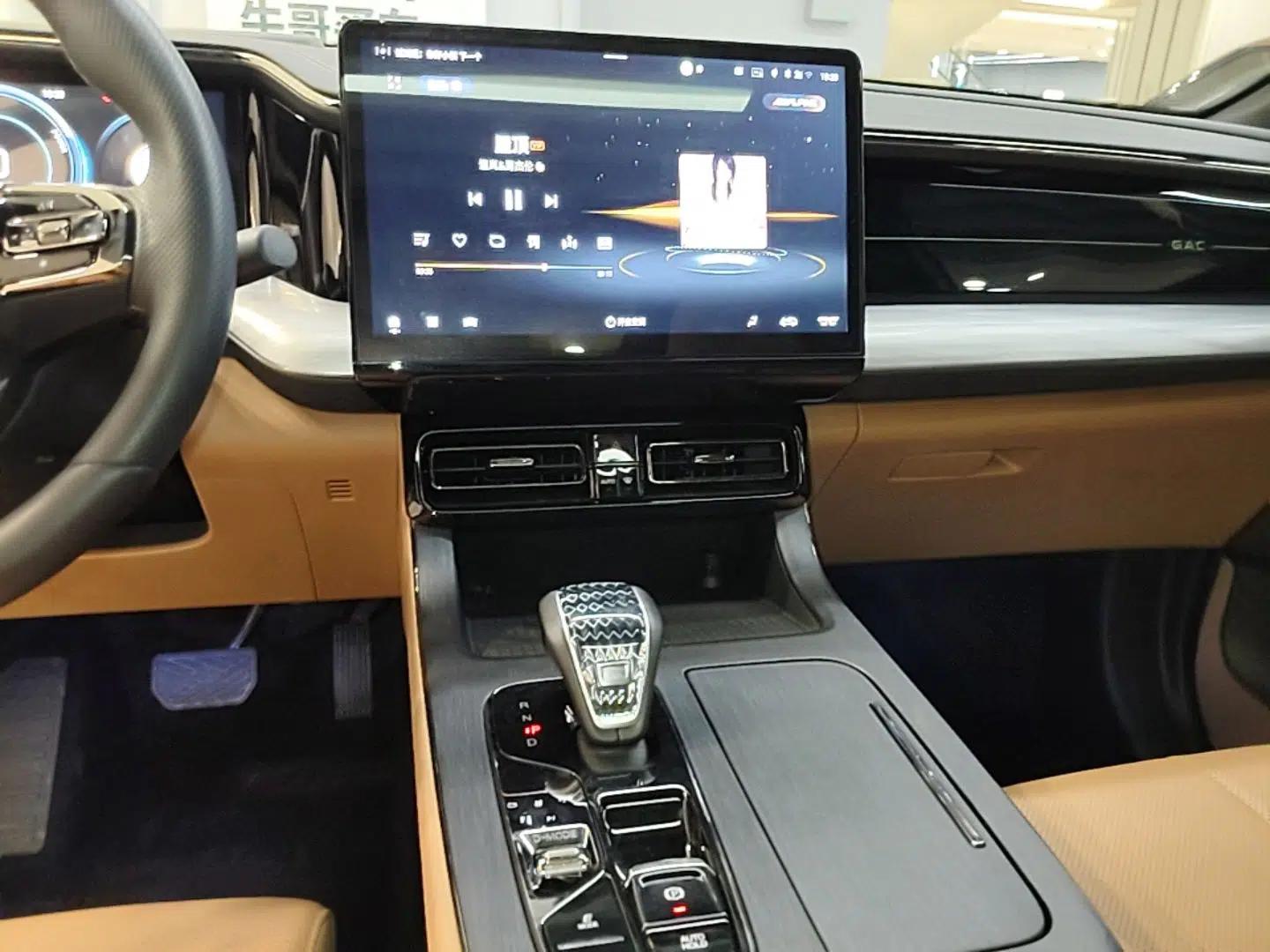 GAC Trumpchi ES9 2024 PHEV 143km Traveler Max — миниатюра 15