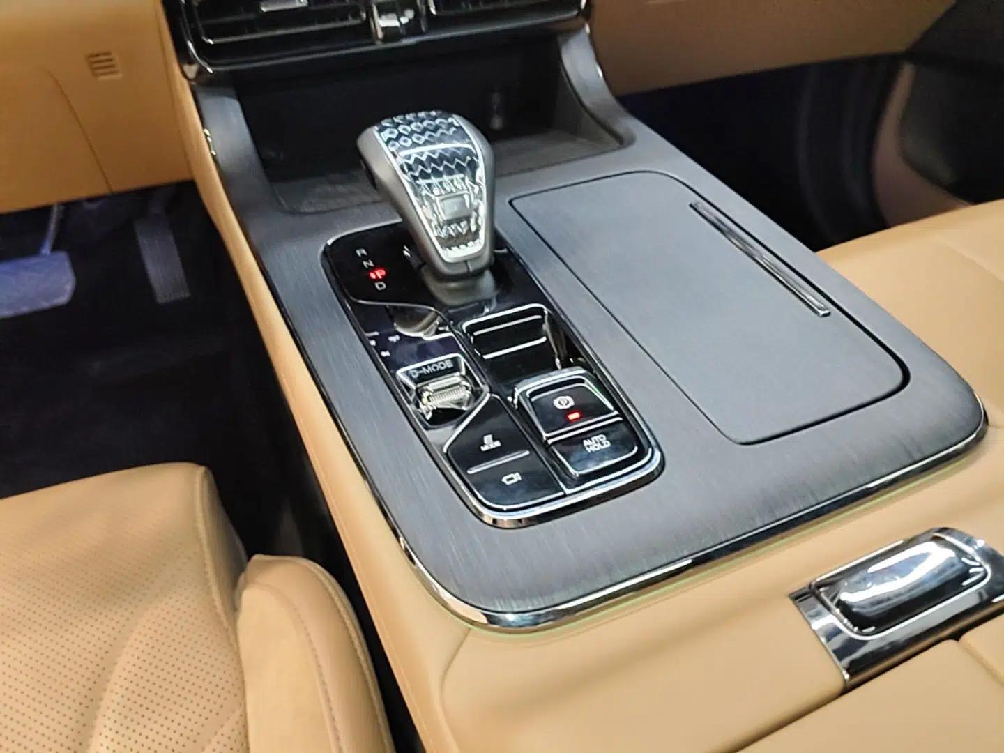 GAC Trumpchi ES9 2024 PHEV 143km Traveler Max — миниатюра 16