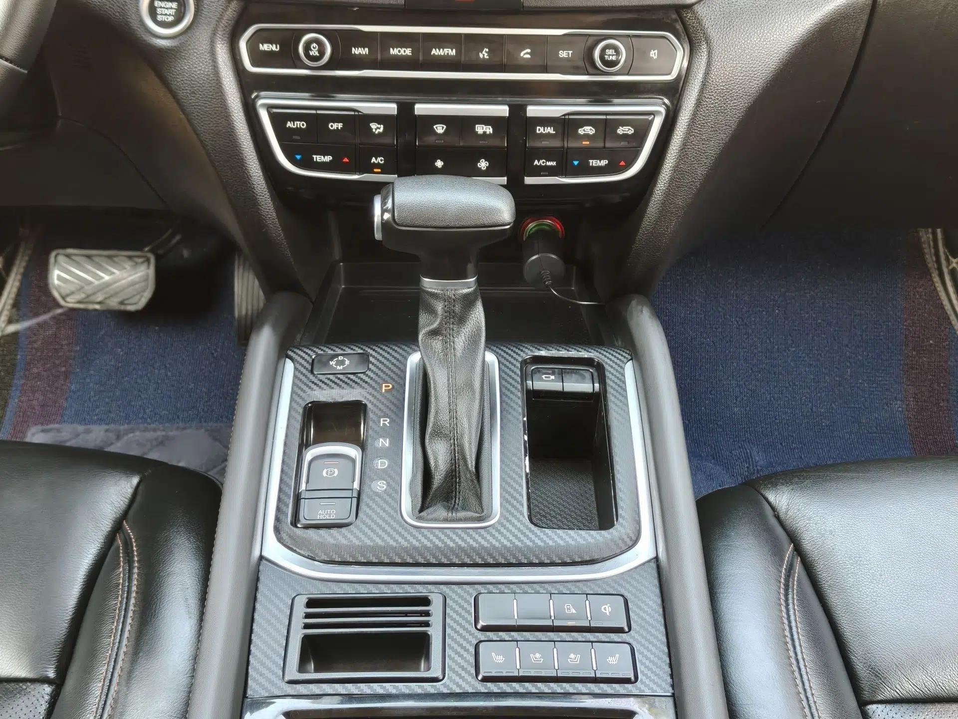 GAC Trumpchi GS7 2017 320T Two-Wheel-Drive Luxury Smart Connectivity Model — миниатюра 14
