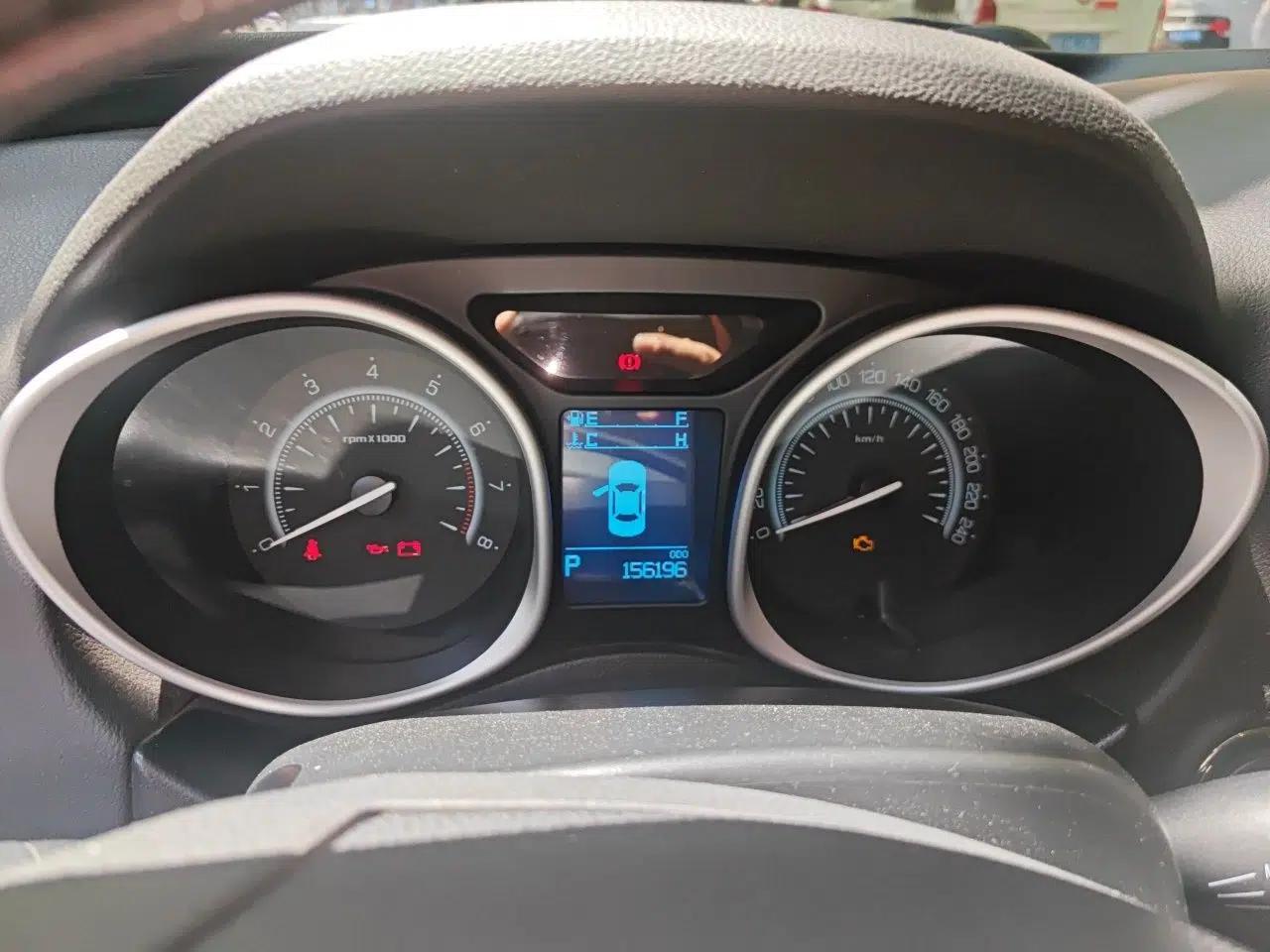 GAC Trumpchi GS5 Super 2015 2.0L Automatic Two-Wheel Drive Elite Edition — миниатюра 12