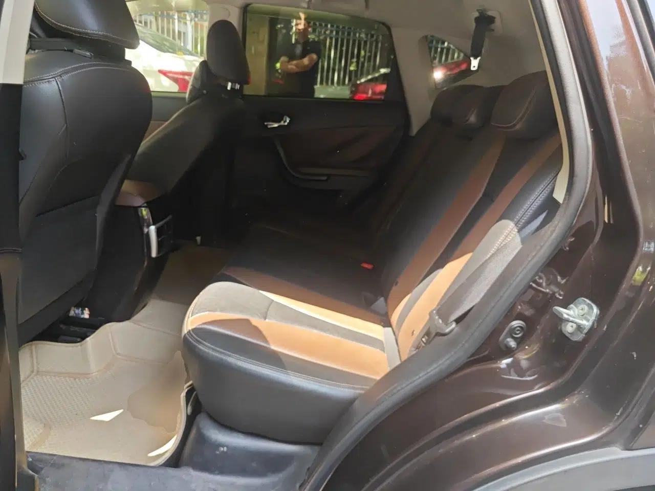 GAC Trumpchi GS5 Super 2015 2.0L Automatic Two-Wheel Drive Elite Edition — миниатюра 18