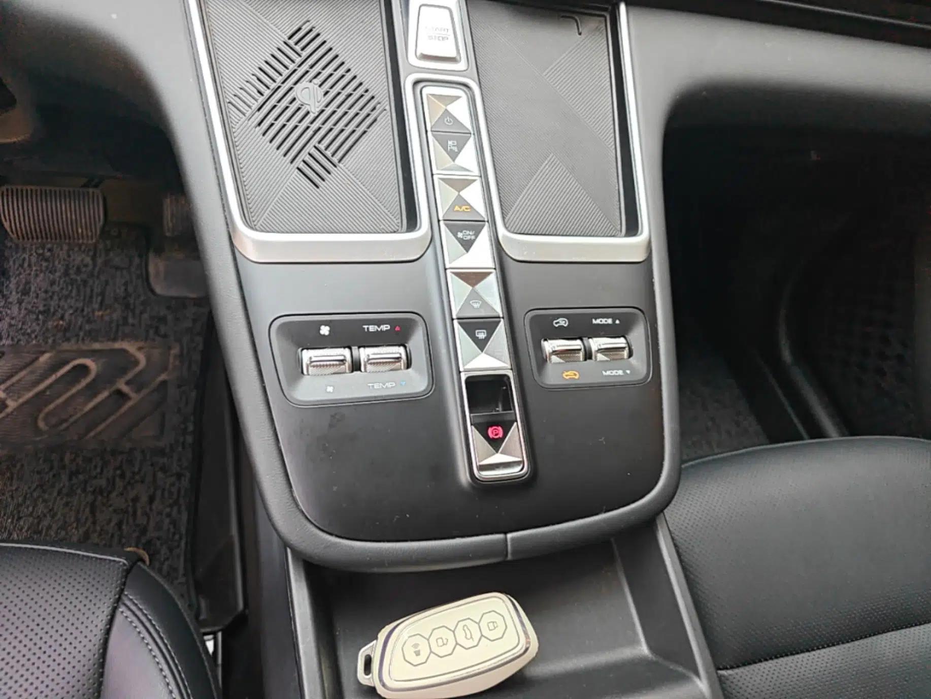 Haval Fierce Dragon Max 2023 1.5L Hi4 105 Four-Wheel Drive Smart Flagship Edition — миниатюра 17