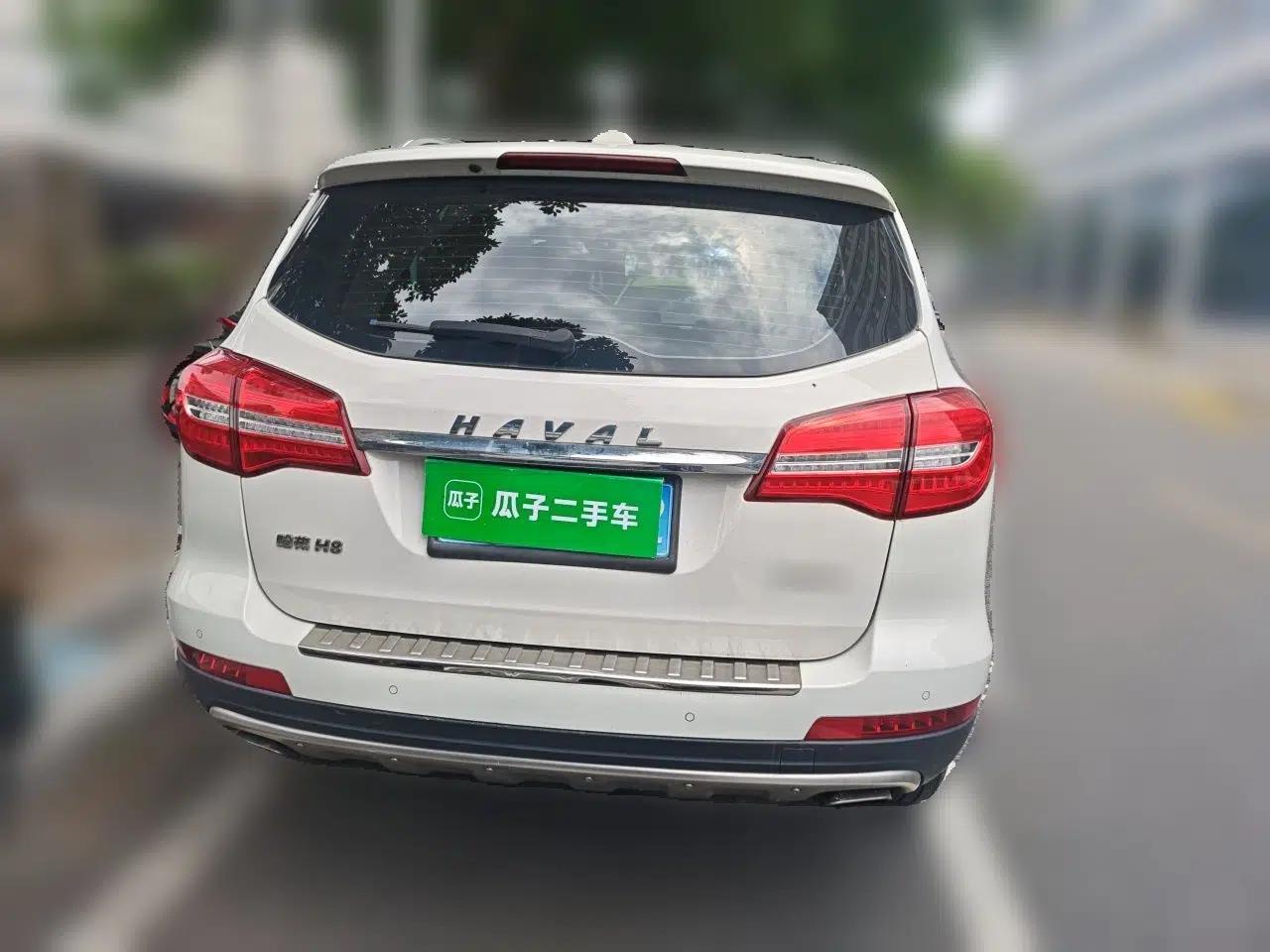 Haval H8 2015 2.0T Two-Wheel-Drive Elite Version — миниатюра 3