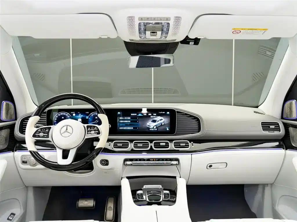 2022 Maybach GLS 600 4MATIC Premium Edition — миниатюра 16