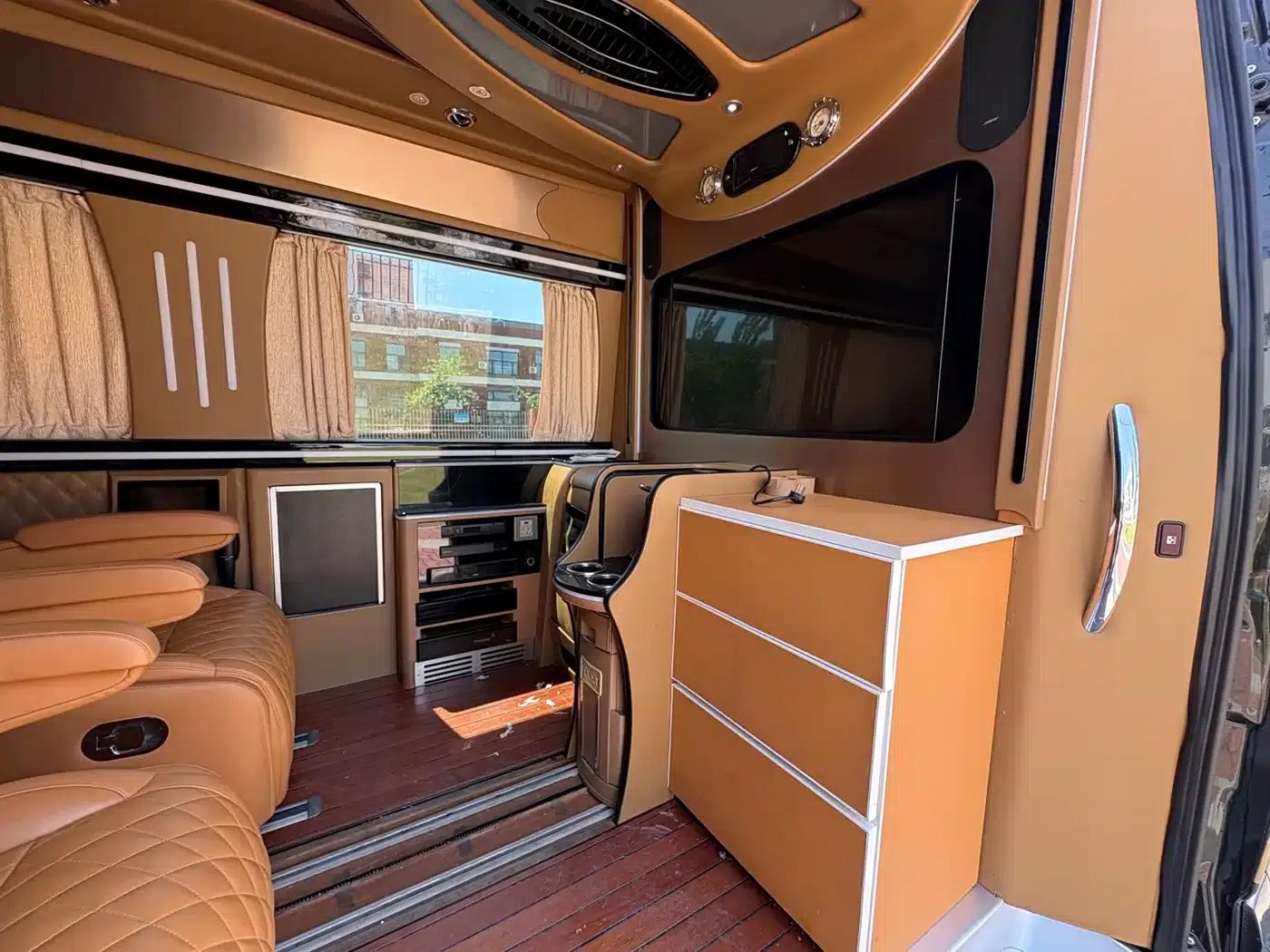 2016 Sprinter 3.5L Automatic — миниатюра 8