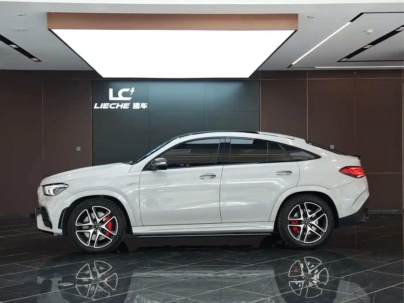 Mercedes-Benz GLE Coupe AMG 2020 Model AMG GLE 53 4MATIC+ Coupe SUV — миниатюра 3