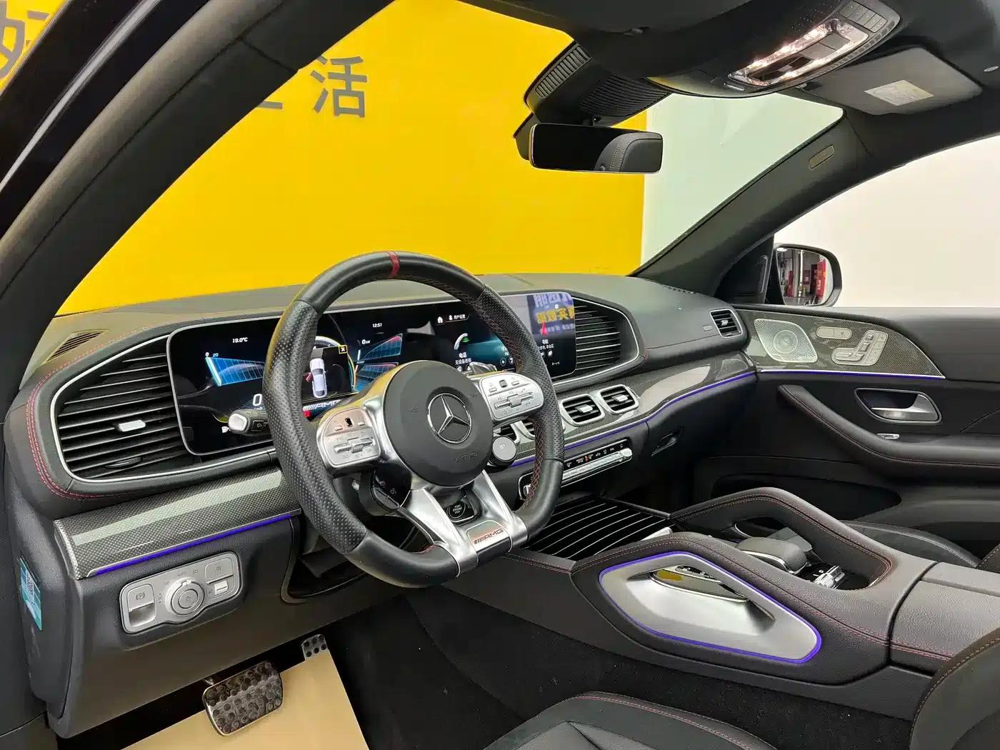 Mercedes-Benz GLE Coupe AMG 2020 Model AMG GLE 53 4MATIC+ Coupe SUV — миниатюра 3