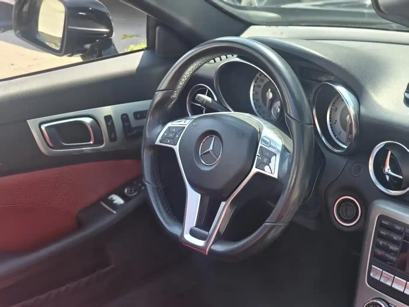 Mercedes-Benz SLK-Class 2011 SLK 200 Fashion Edition — миниатюра 6