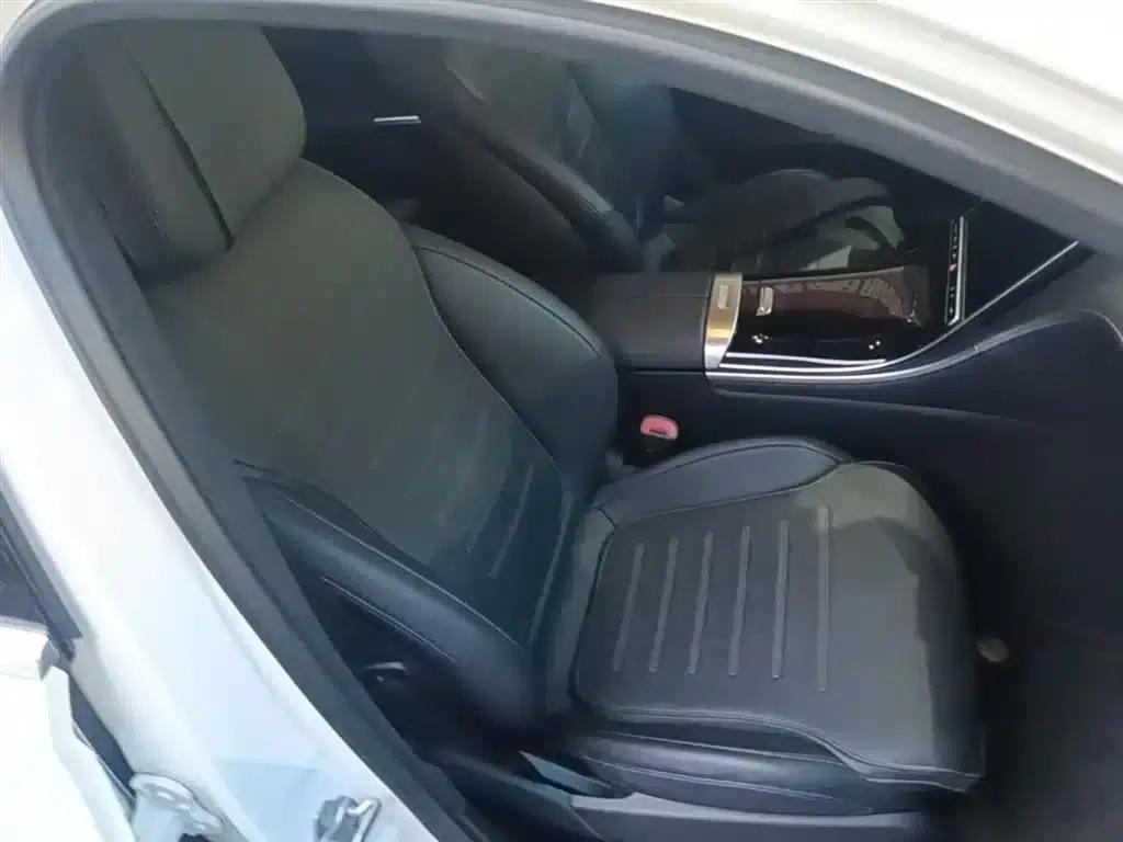 Mercedes-Benz C-Class PHEV 2023 Facelift C 350 eL — миниатюра 25