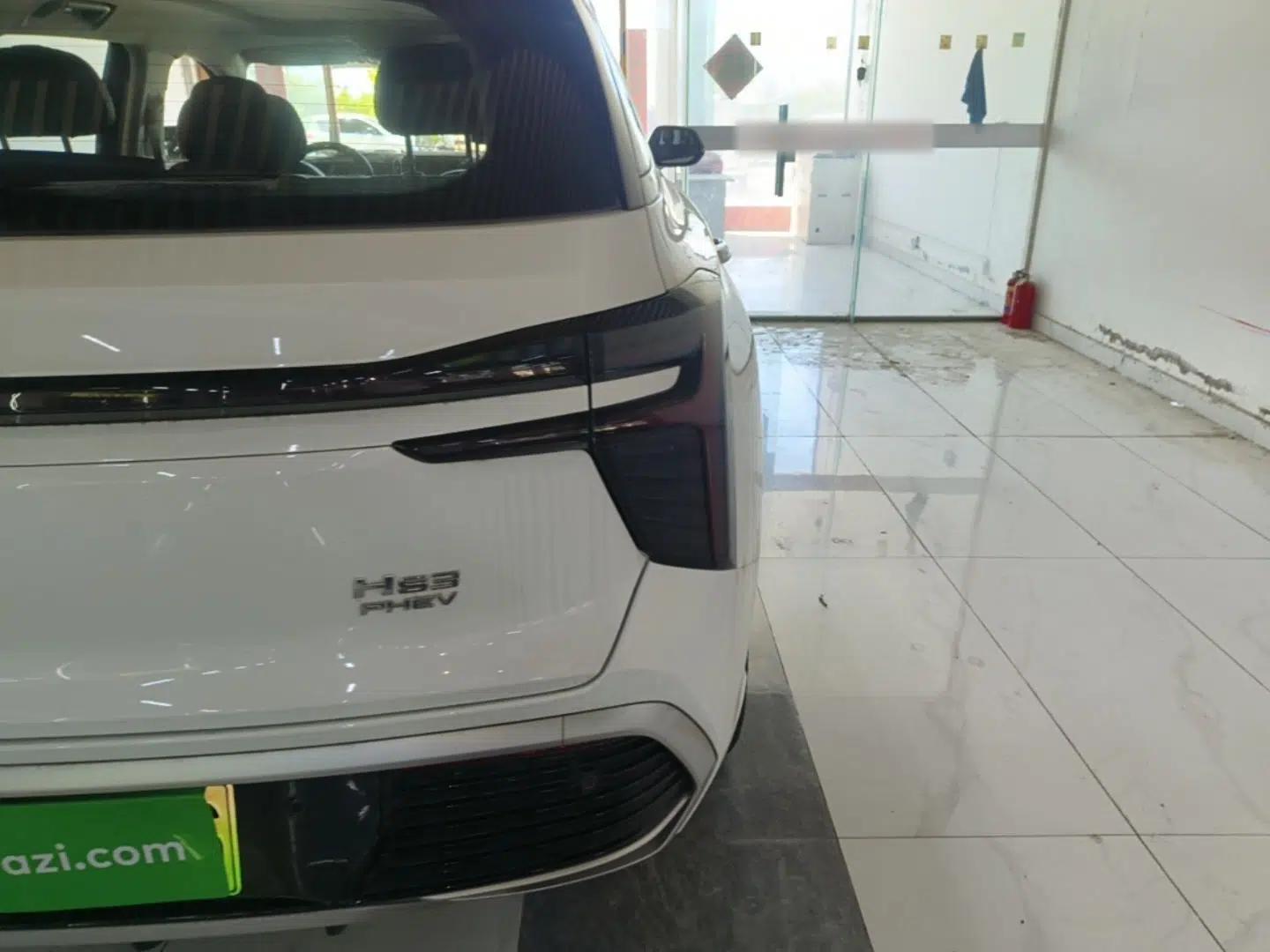 Hongqi HS3 PHEV 2025 Model 125km Jingwei 2 Millionth Anniversary Edition — миниатюра 7