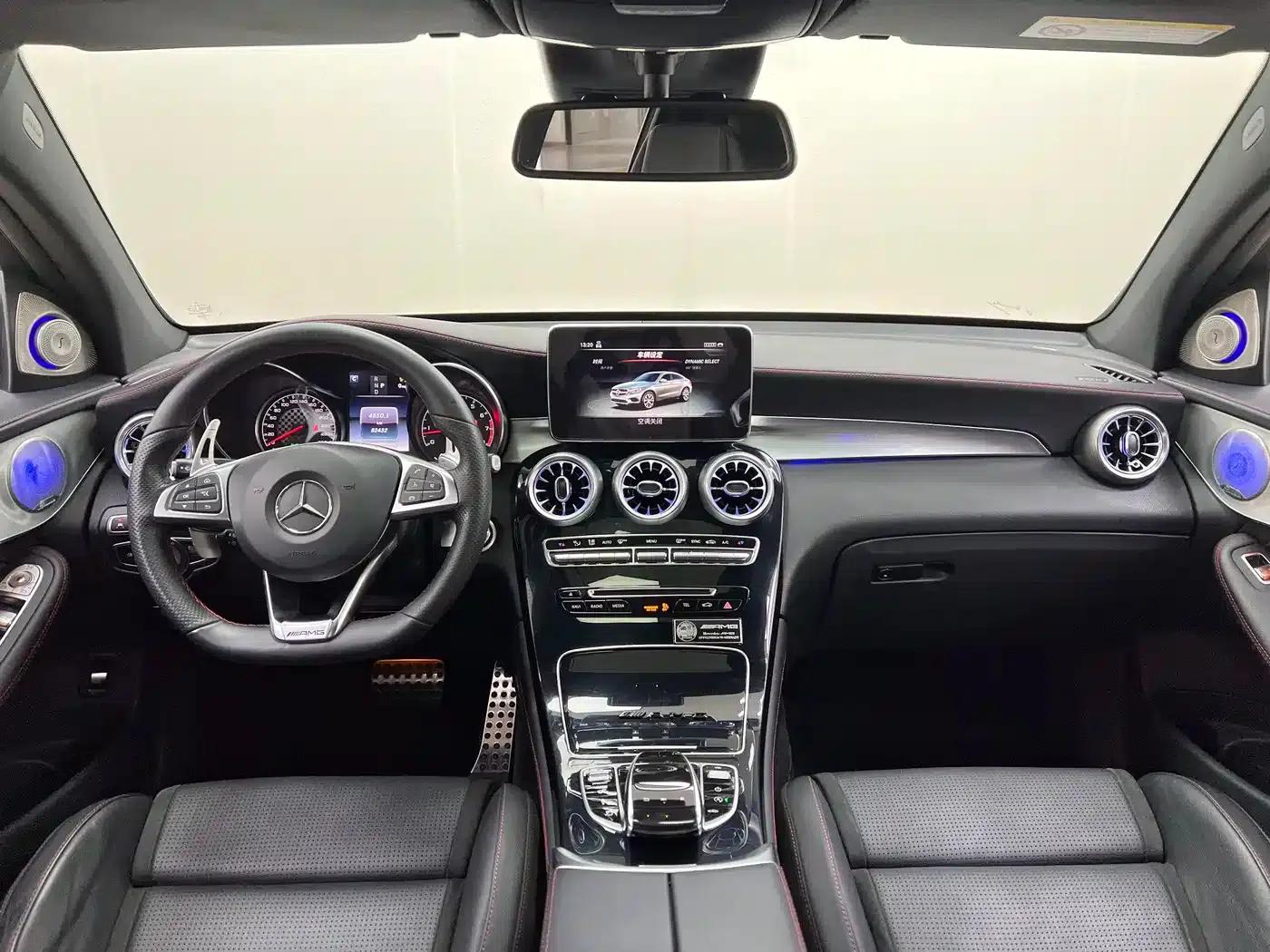 Mercedes-Benz GLC Coupe AMG 2017 AMG GLC 43 4MATIC Coupe SUV — миниатюра 12