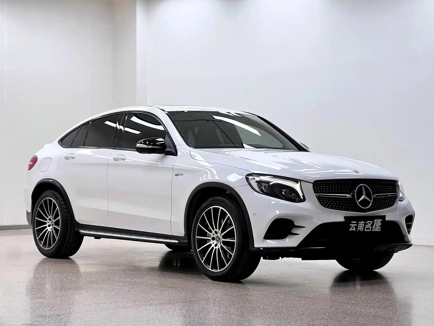 Mercedes-Benz GLC Coupe AMG 2017 AMG GLC 43 4MATIC Coupe SUV — миниатюра 3