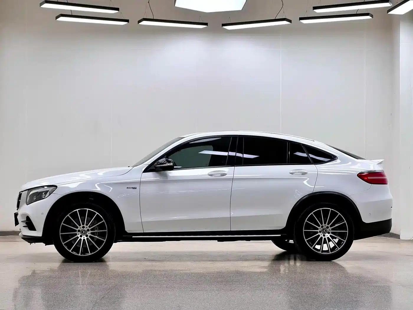 Mercedes-Benz GLC Coupe AMG 2017 AMG GLC 43 4MATIC Coupe SUV — миниатюра 4