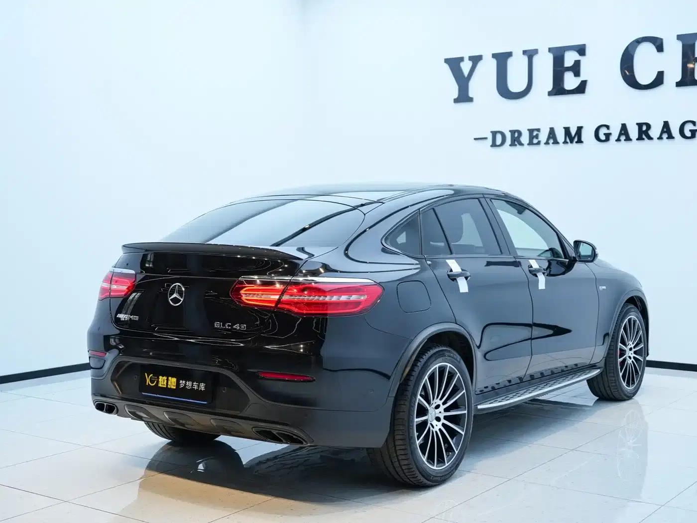 Mercedes-Benz GLC Coupe AMG 2017 AMG GLC 43 4MATIC Coupe SUV — миниатюра 5