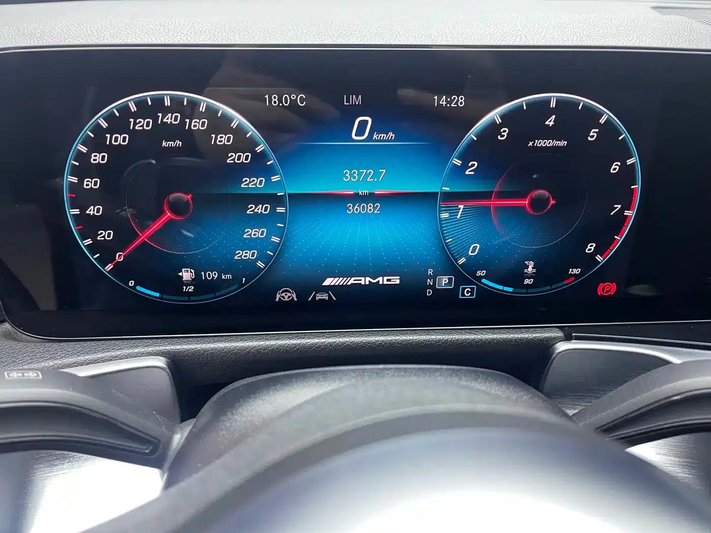 2021 Mercedes-Benz GLB AMG 35 4MATIC — миниатюра 11