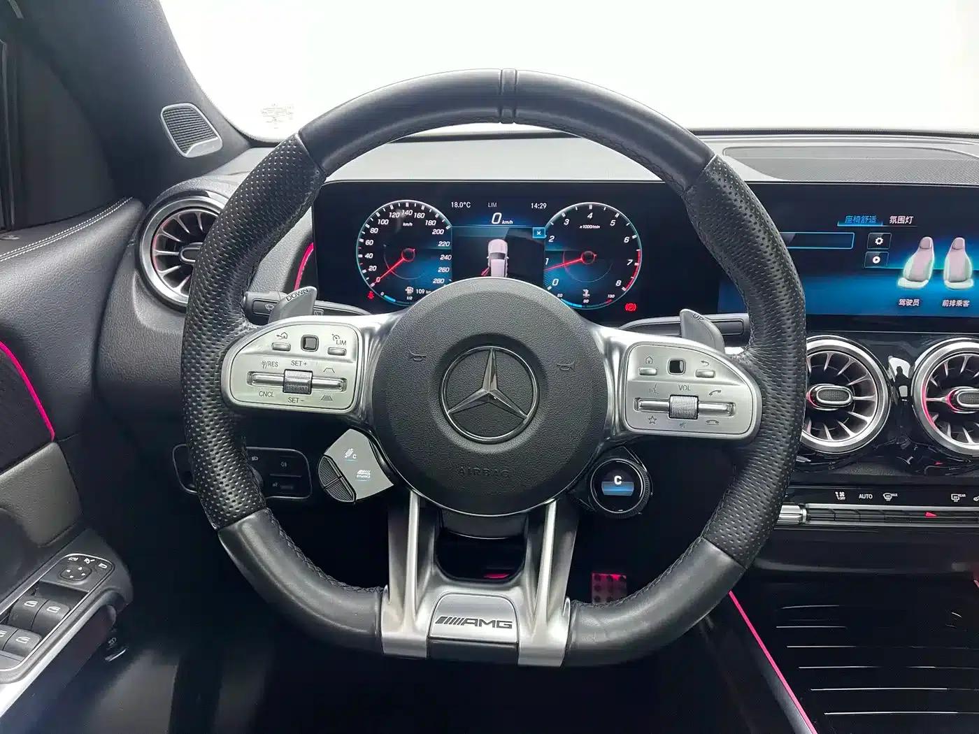 2021 Mercedes-Benz GLB AMG 35 4MATIC — миниатюра 12