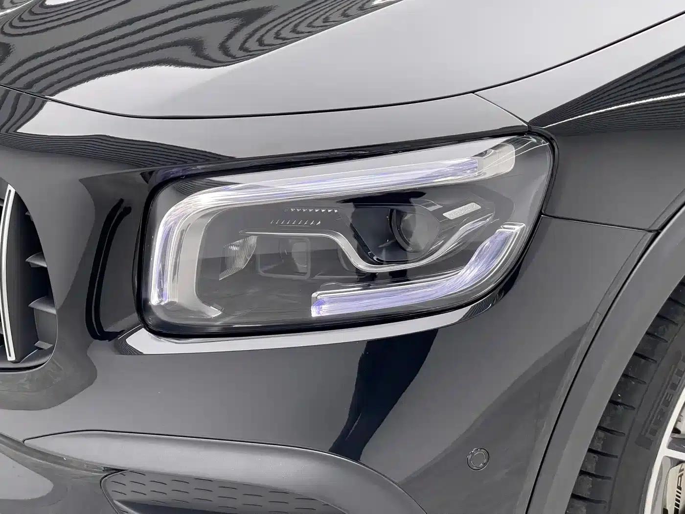 2021 Mercedes-Benz GLB AMG 35 4MATIC — миниатюра 18
