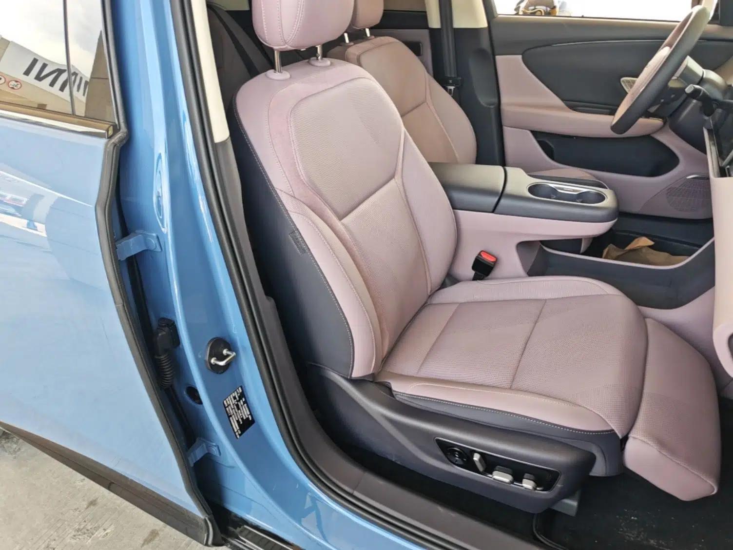 Hongqi Tiangong 06 2025 660 4x4 Smart Selection Edition — миниатюра 23