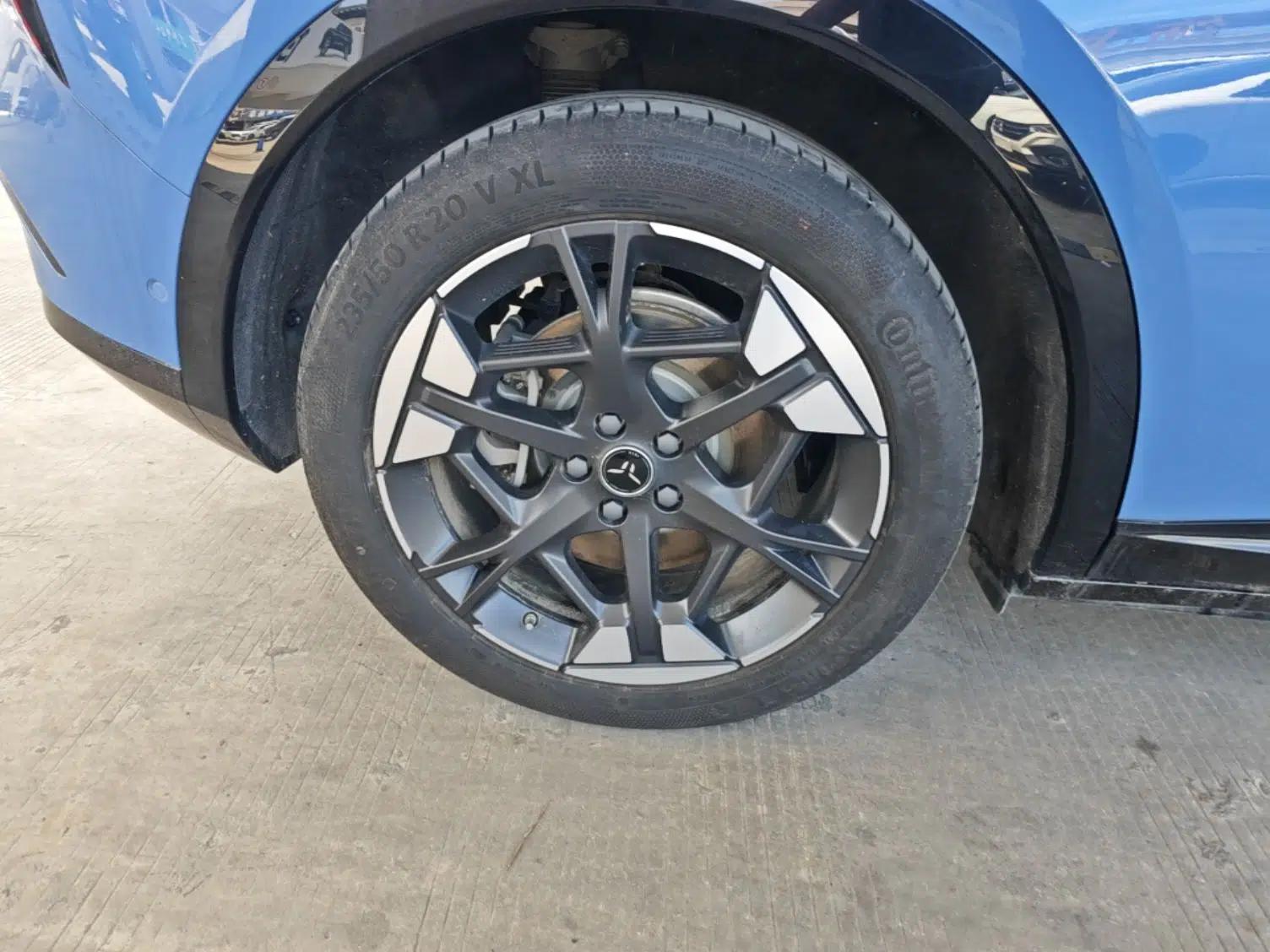 Hongqi Tiangong 06 2025 660 4x4 Smart Selection Edition — миниатюра 10