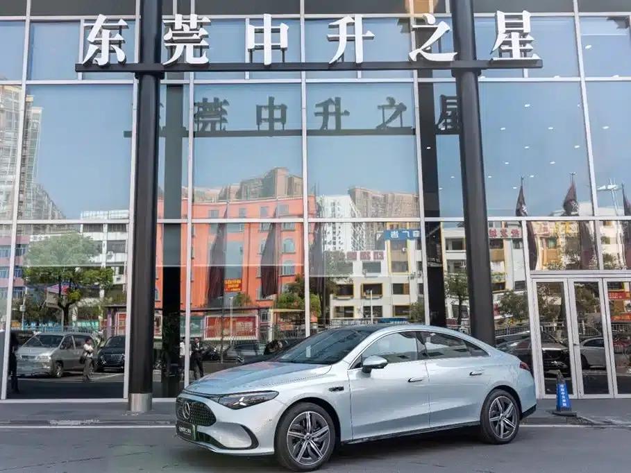 Mercedes-Benz CLA PHEV 2025 300L Extended Range Version — миниатюра 1