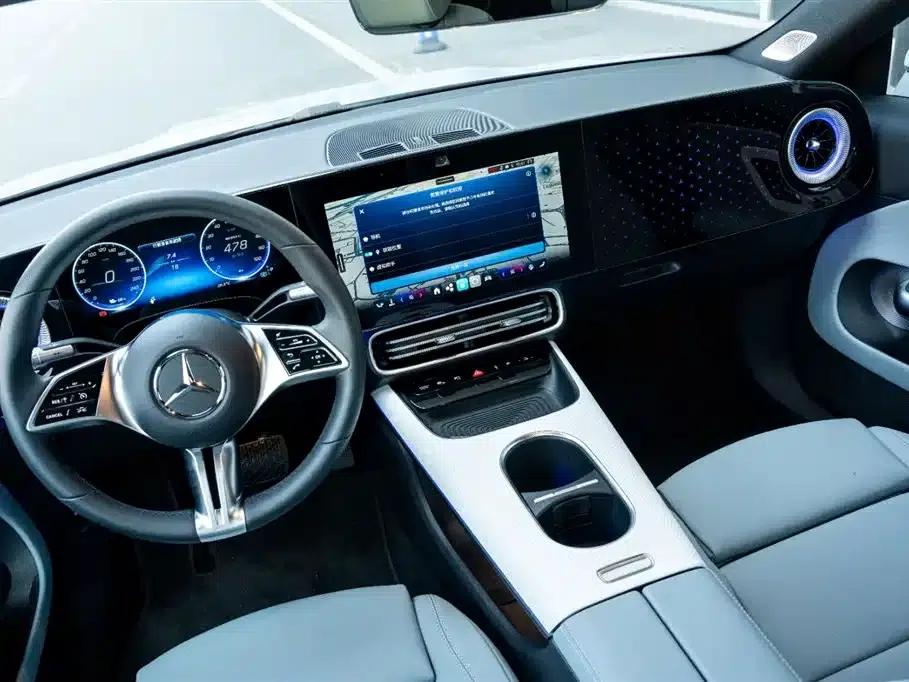 Mercedes-Benz CLA PHEV 2025 300L Extended Range Version — миниатюра 11