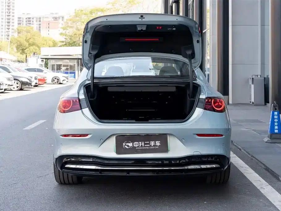 Mercedes-Benz CLA PHEV 2025 300L Extended Range Version — миниатюра 16