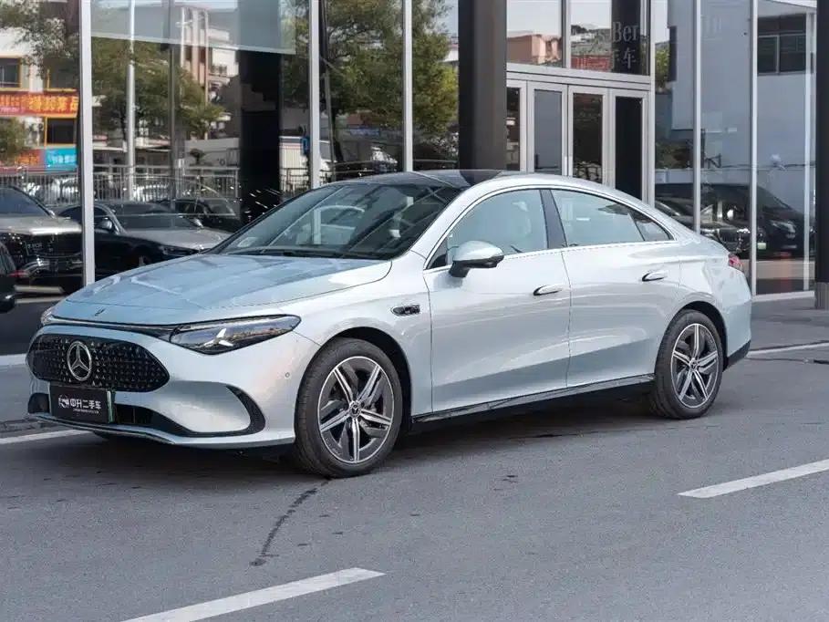 Mercedes-Benz CLA PHEV 2025 300L Extended Range Version — миниатюра 3