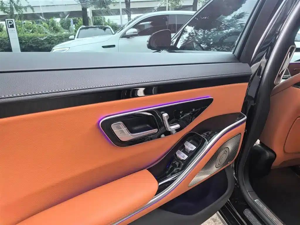 Mercedes-Benz S-Class PHEV 2023 S 450 e L Plug-in Hybrid Sedan — миниатюра 22
