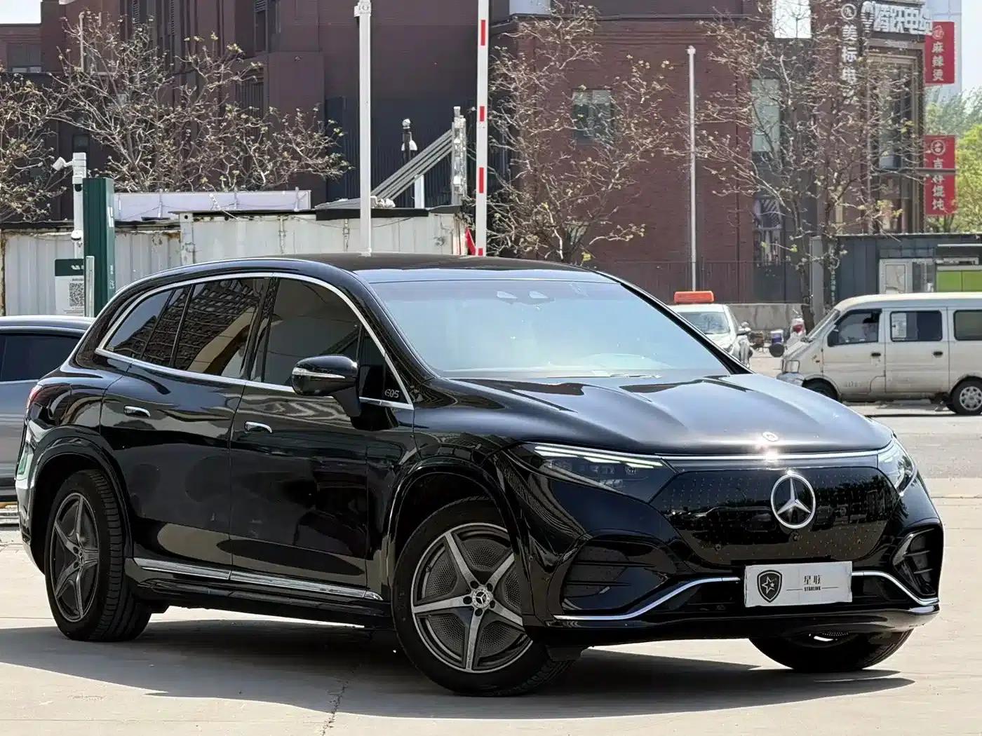Mercedes-Benz EQS SUV 2023 450 4MATIC Pioneer Edition — миниатюра 3
