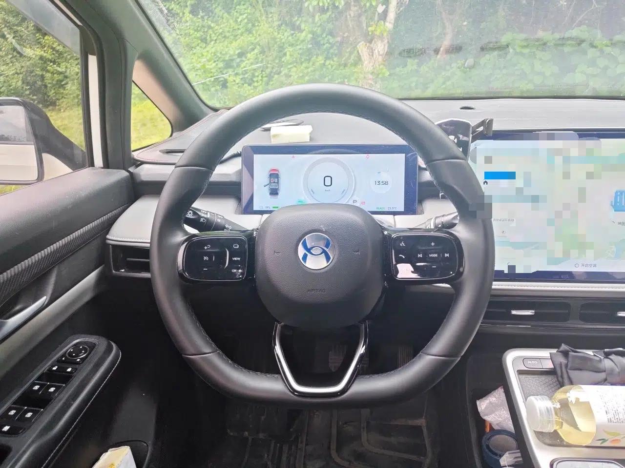 Hycan Z03 2022 620 km Range Trendy Cool Version 160 kW 76.8 kWh — миниатюра 11