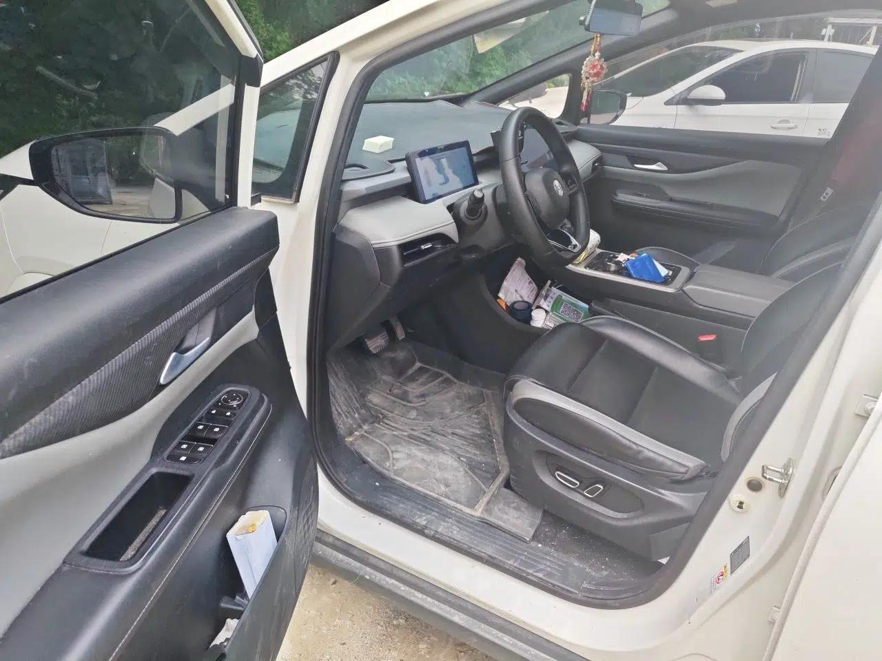 Hycan Z03 2022 620 km Range Trendy Cool Version 160 kW 76.8 kWh — миниатюра 17