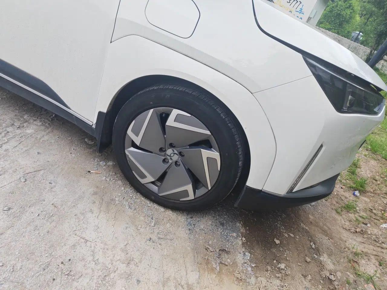 Hycan Z03 2022 620 km Range Trendy Cool Version 160 kW 76.8 kWh — миниатюра 8